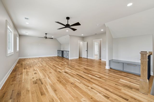 8297 Twelve Corners Rd, Lascassas, TN 37085