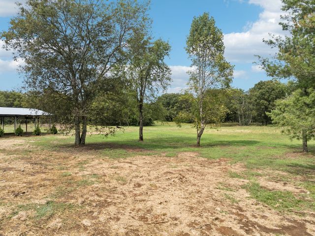 8297 Twelve Corners Rd, Lascassas, TN 37085