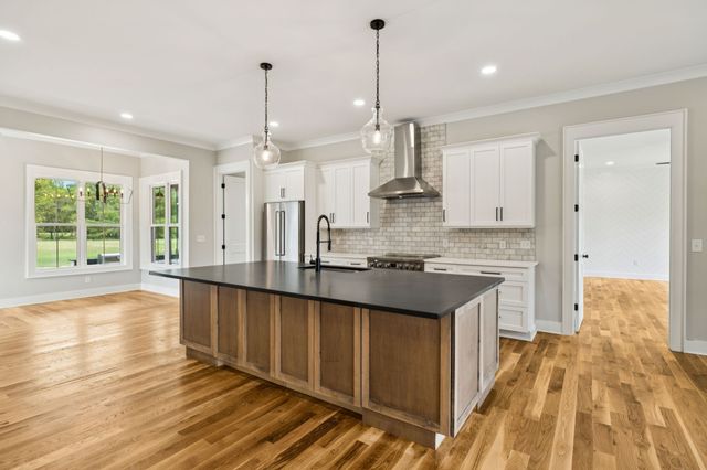 8297 Twelve Corners Rd, Lascassas, TN 37085