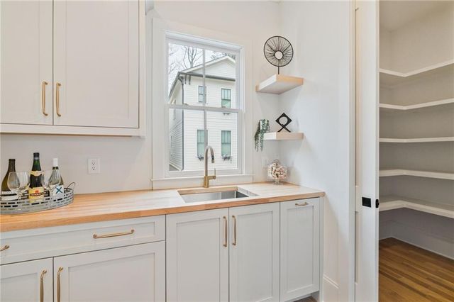 2171 James Alley, Atlanta, GA 30345