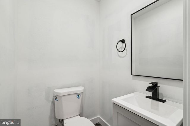 4163 MANTUA AVE, Philadelphia, PA 19104