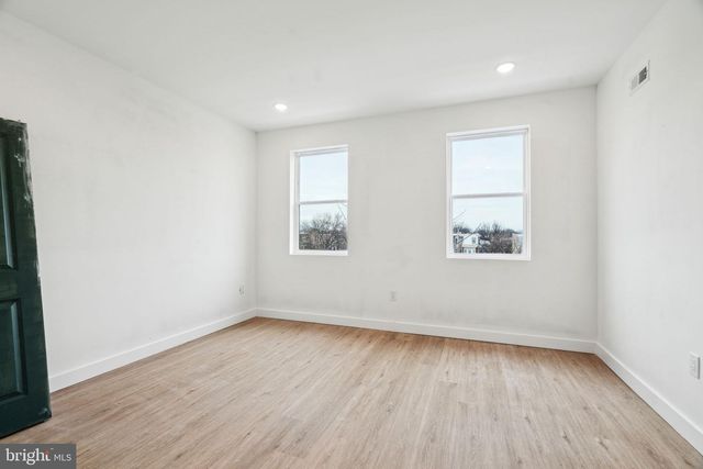 4163 MANTUA AVE, Philadelphia, PA 19104