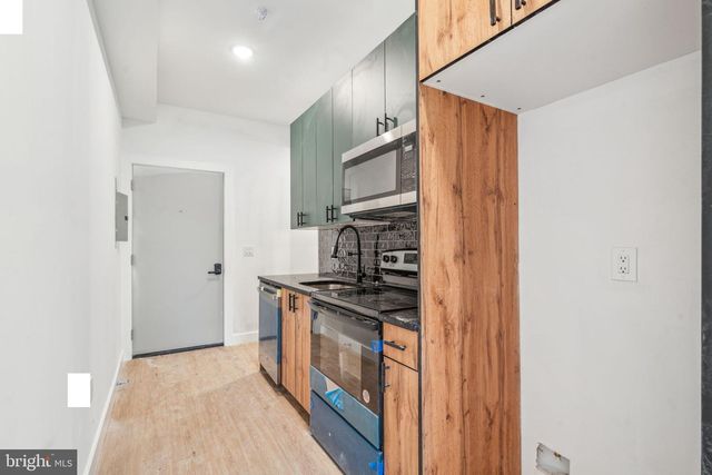 4163 MANTUA AVE, Philadelphia, PA 19104