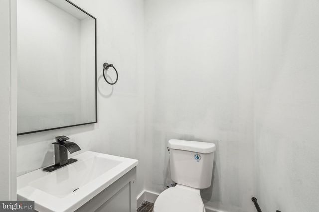 4163 MANTUA AVE, Philadelphia, PA 19104