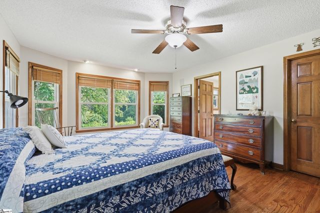 621 Jenkins Bridge Road, Simpsonville, SC 29680