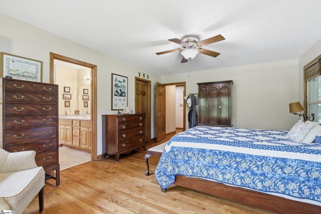 621 Jenkins Bridge Road, Simpsonville, SC 29680