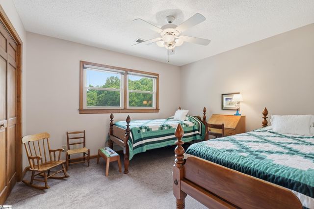 621 Jenkins Bridge Road, Simpsonville, SC 29680