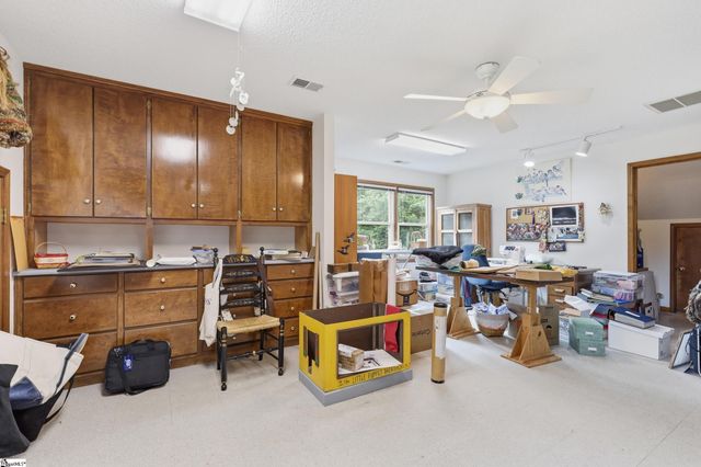 621 Jenkins Bridge Road, Simpsonville, SC 29680