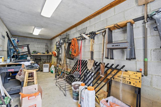 621 Jenkins Bridge Road, Simpsonville, SC 29680
