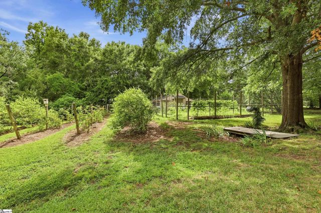 621 Jenkins Bridge Road, Simpsonville, SC 29680