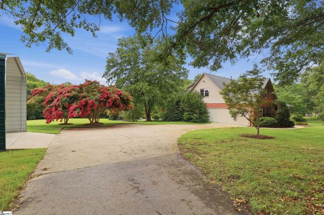 621 Jenkins Bridge Road, Simpsonville, SC 29680