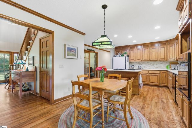 621 Jenkins Bridge Road, Simpsonville, SC 29680