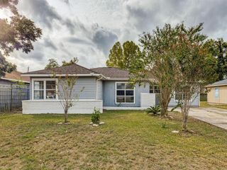 3302 Chestershire Drive, Pasadena, TX 77503