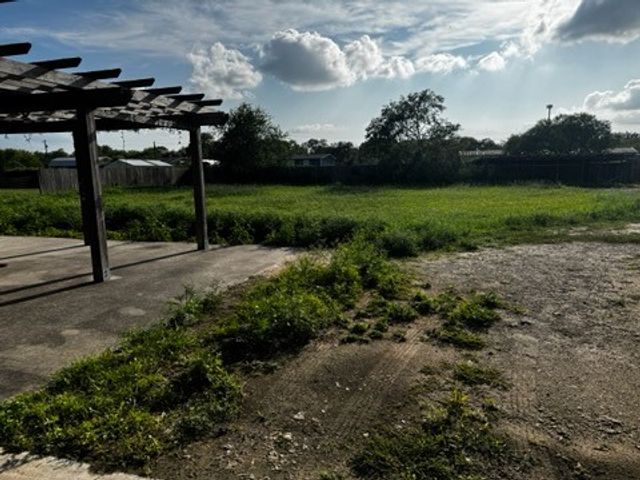 169 Zaragosa, Alice, TX 78332
