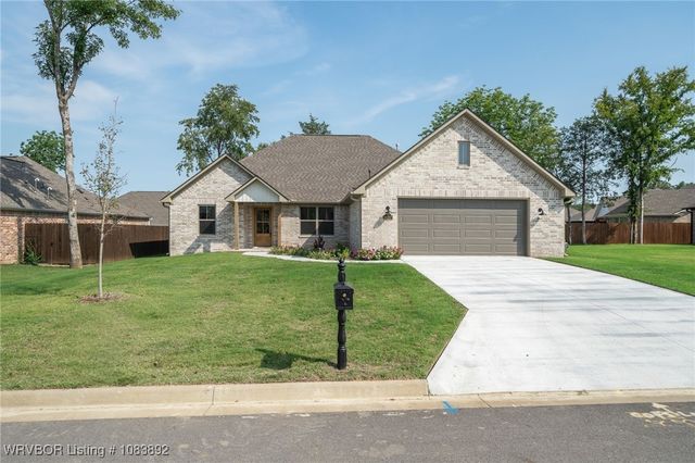 10217 Tyrrell Court, Fort Smith, AR 72916