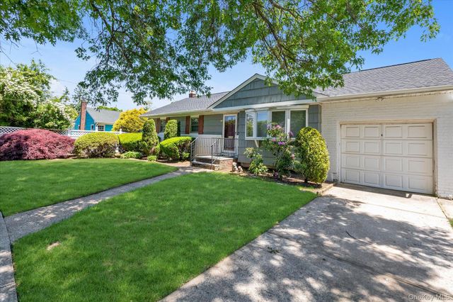 668 Mead Terrace, South Hempstead, NY 11550