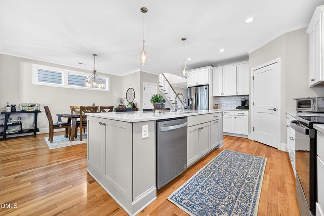 401 Carolina Avenue, Raleigh, NC 27606