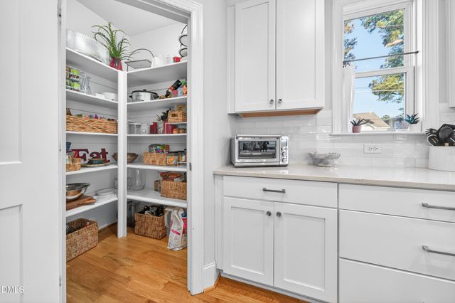 401 Carolina Avenue, Raleigh, NC 27606