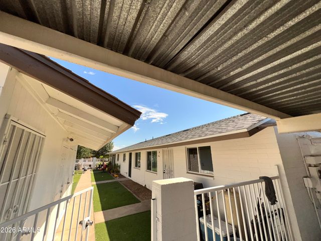 1132 W NORTH Lane, Phoenix, AZ 85021
