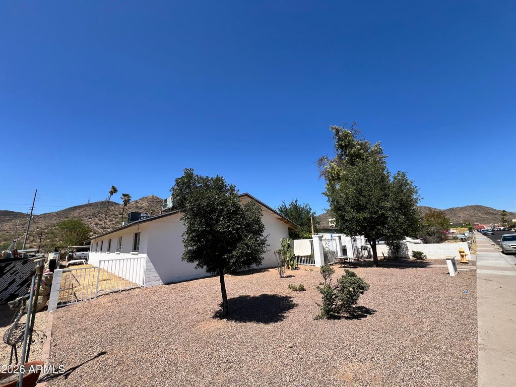 1132 W NORTH Lane, Phoenix, AZ 85021 — photo 2