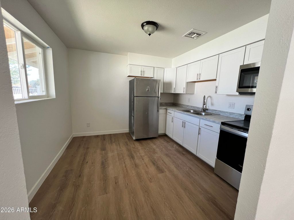 1132 W NORTH Lane, Phoenix, AZ 85021 — photo 5