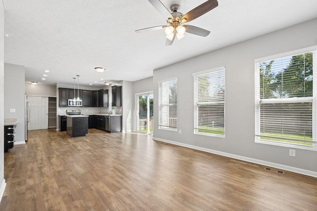 594 Eisen Drive, Blacklick, OH 43004