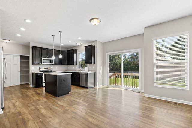 594 Eisen Drive, Blacklick, OH 43004