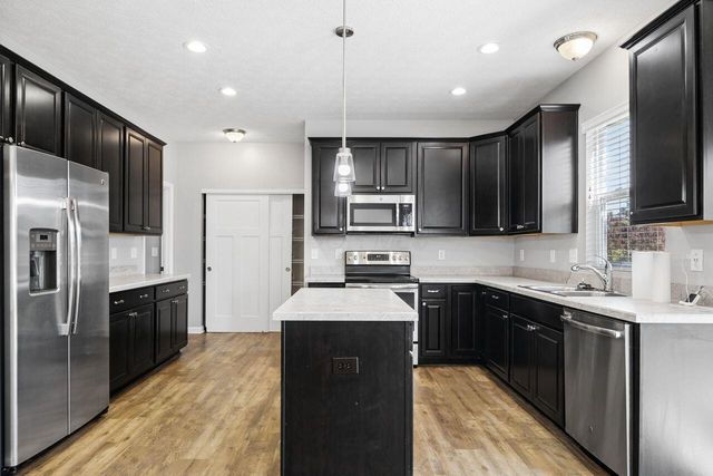 594 Eisen Drive, Blacklick, OH 43004