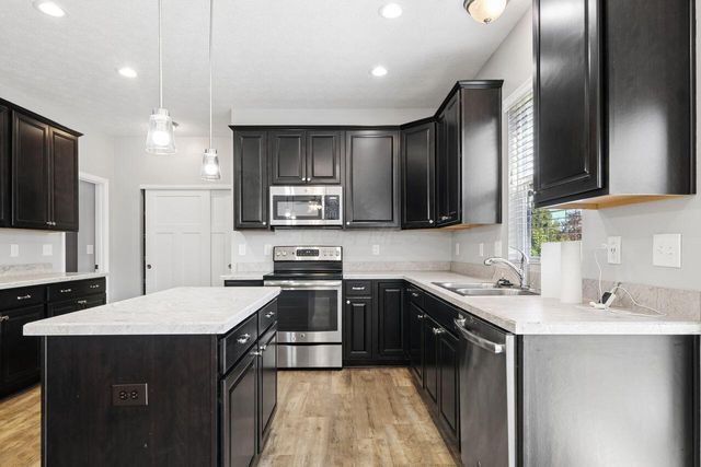 594 Eisen Drive, Blacklick, OH 43004