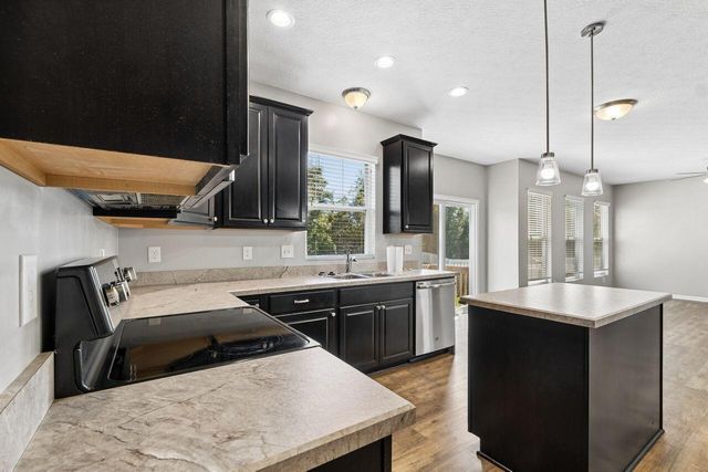 594 Eisen Drive, Blacklick, OH 43004