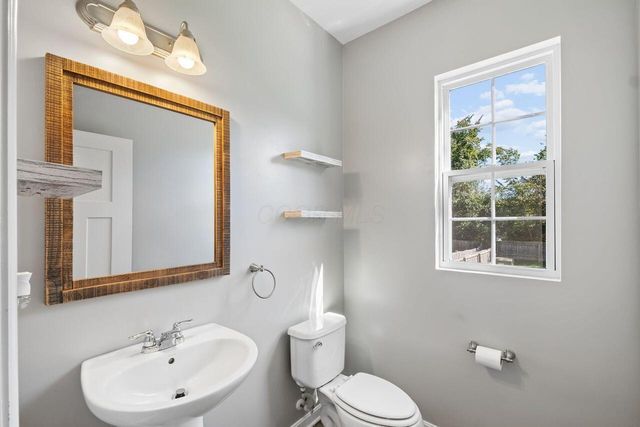 594 Eisen Drive, Blacklick, OH 43004