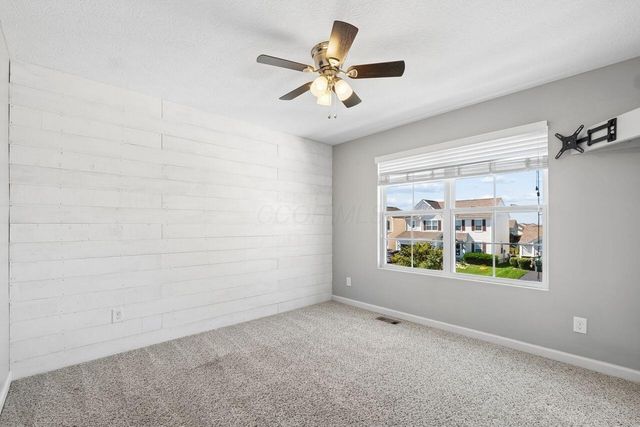 594 Eisen Drive, Blacklick, OH 43004