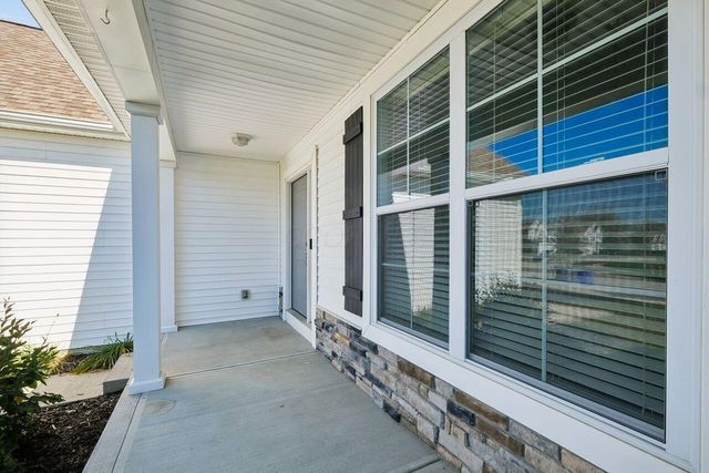 594 Eisen Drive, Blacklick, OH 43004