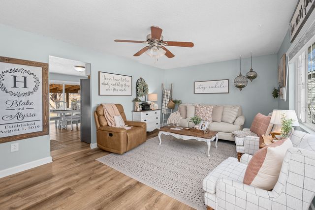 214 8th Street E, Milan, IL 61264