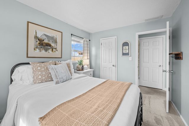 214 8th Street E, Milan, IL 61264