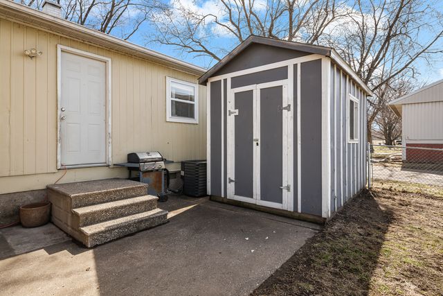 214 8th Street E, Milan, IL 61264