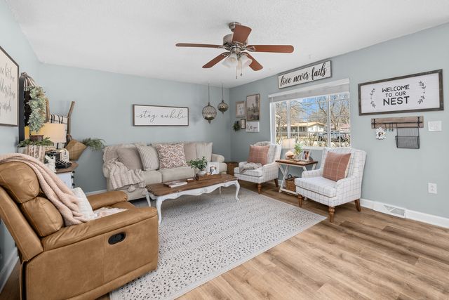 214 8th Street E, Milan, IL 61264