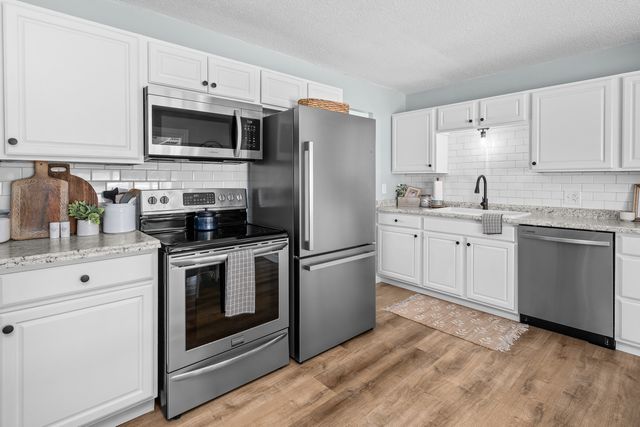 214 8th Street E, Milan, IL 61264