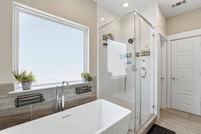 2057 Sherwood Forest Street, Houston, TX 77043