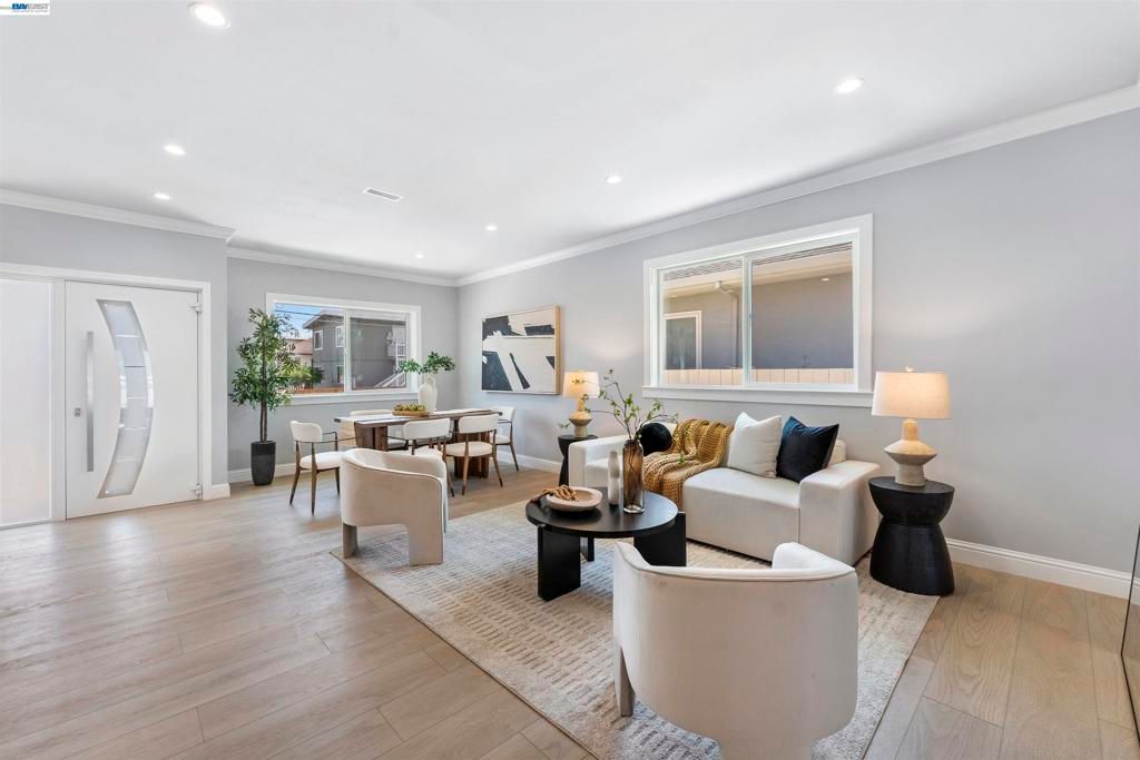 Image 10 of property listing at 507 Monte Diablo Ave, San Mateo, CA 94401