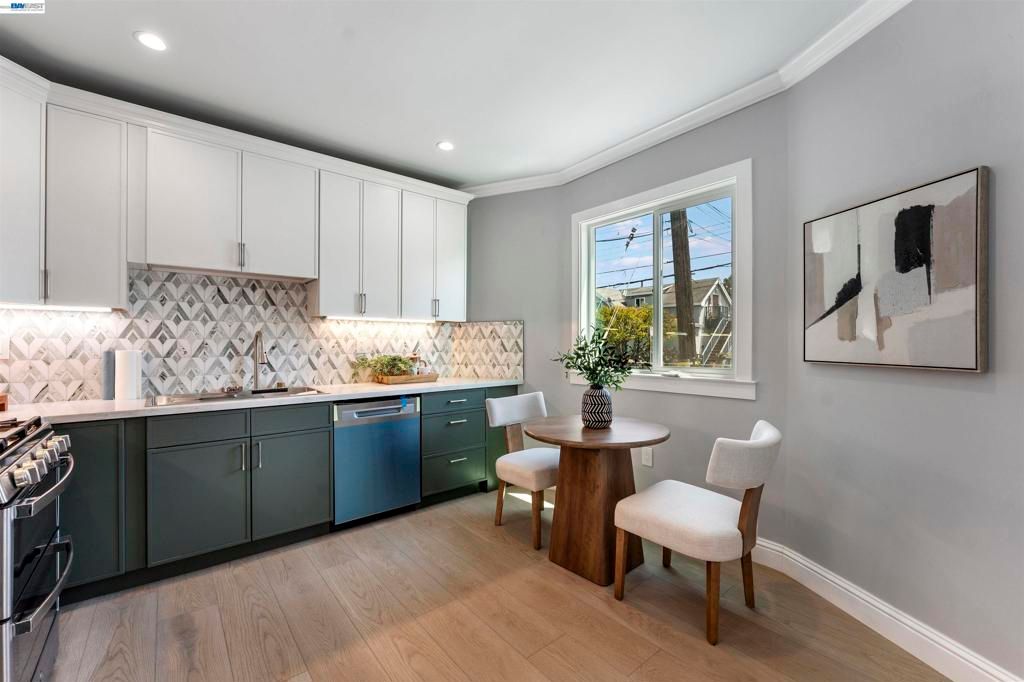 Image 4 of property listing at 507 Monte Diablo Ave, San Mateo, CA 94401