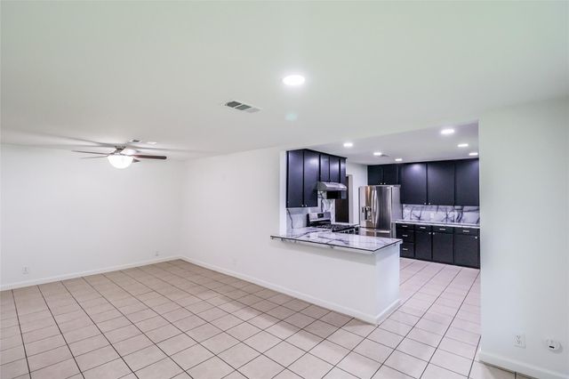 312 Mcmillan Street, Conroe, TX 77301