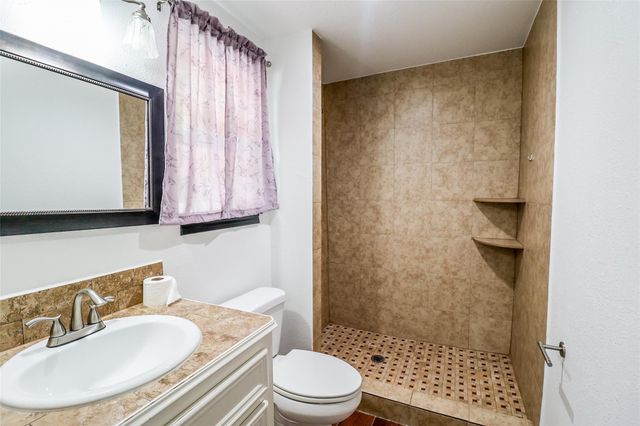 312 Mcmillan Street, Conroe, TX 77301