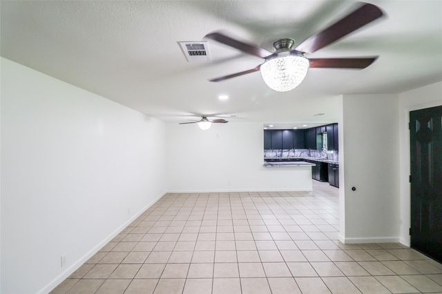 312 Mcmillan Street, Conroe, TX 77301