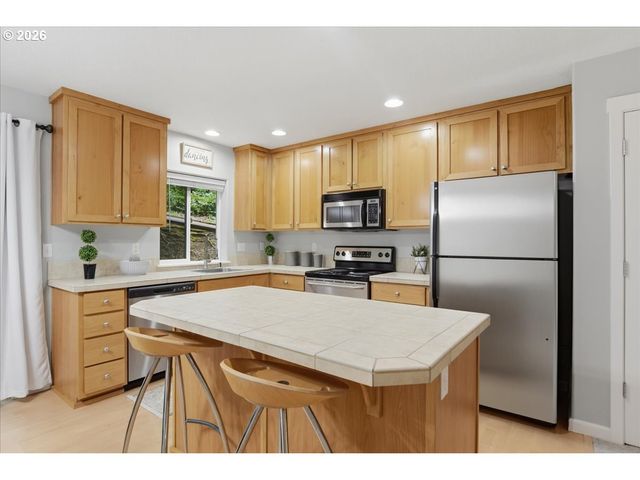 2711 ROSSITER Ln, Vancouver, WA 98661