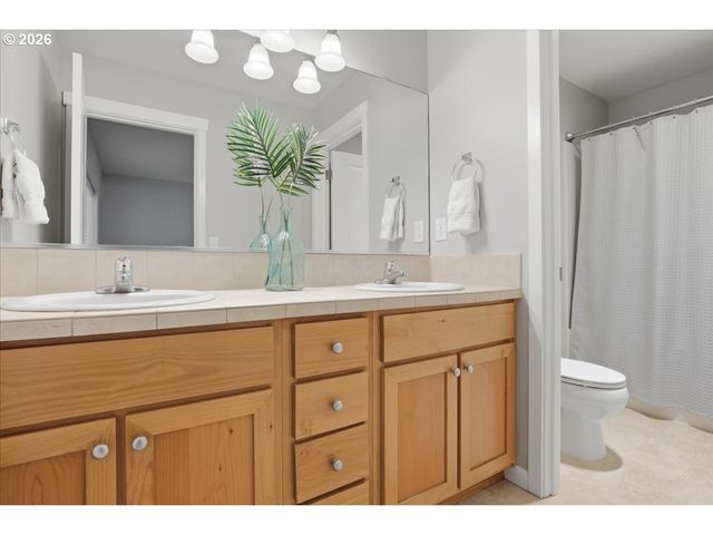 2711 ROSSITER Ln, Vancouver, WA 98661