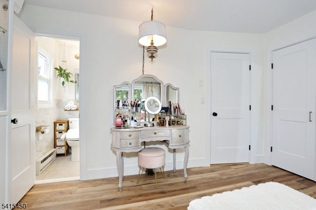 131 Lakeside Blvd, Oakland Boro, NJ 07436