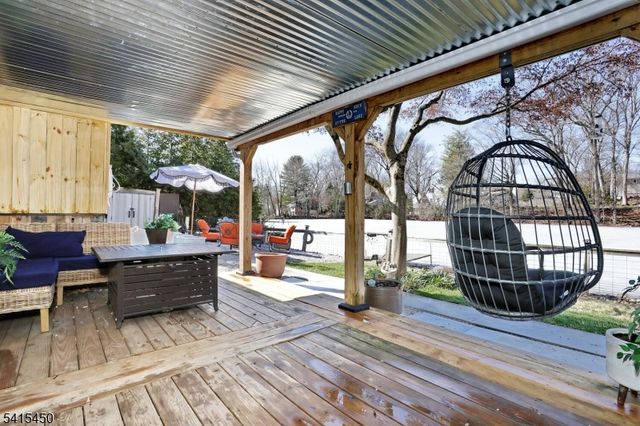 131 Lakeside Blvd, Oakland Boro, NJ 07436