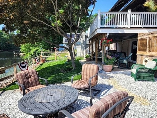 131 Lakeside Blvd, Oakland Boro, NJ 07436