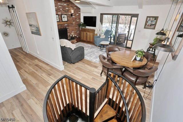 131 Lakeside Blvd, Oakland Boro, NJ 07436